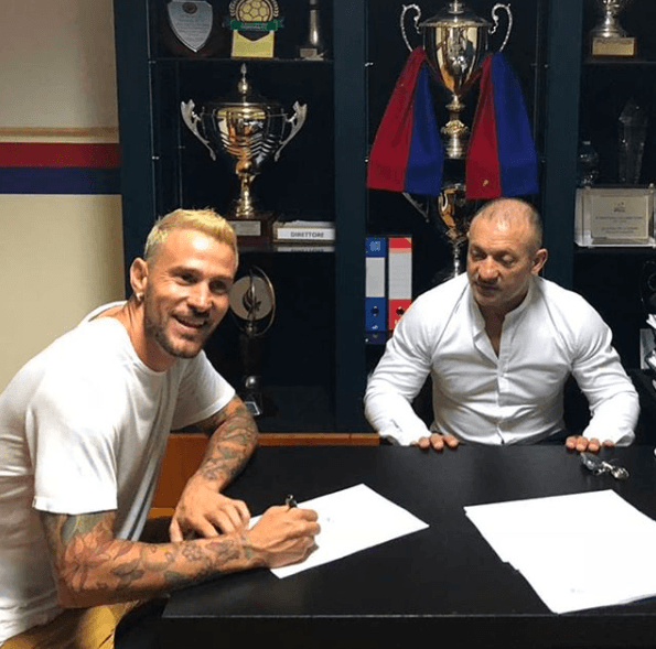 http://www.ultimecalciomercato.com/wp-content/uploads/2018/09/floro-flores.png